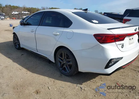 2021 Kia Forte Gt-Line z USA, uszkodzony, nr VIN 3KPF34AD4ME291397